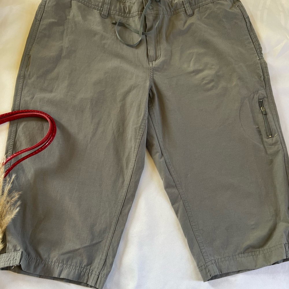 danskin now Men's Gray Cargo Shorts new L